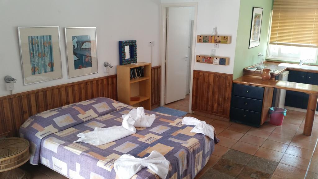 Periyiali Apartments Polis Kültér fotó