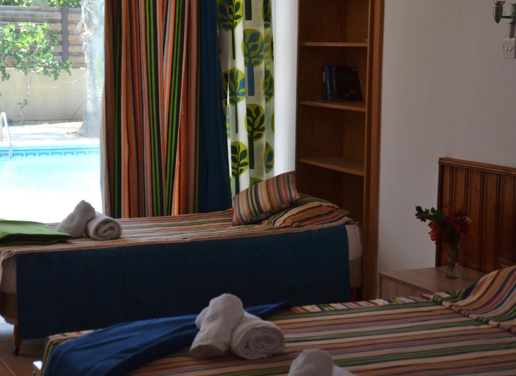 Periyiali Apartments Polis Kültér fotó