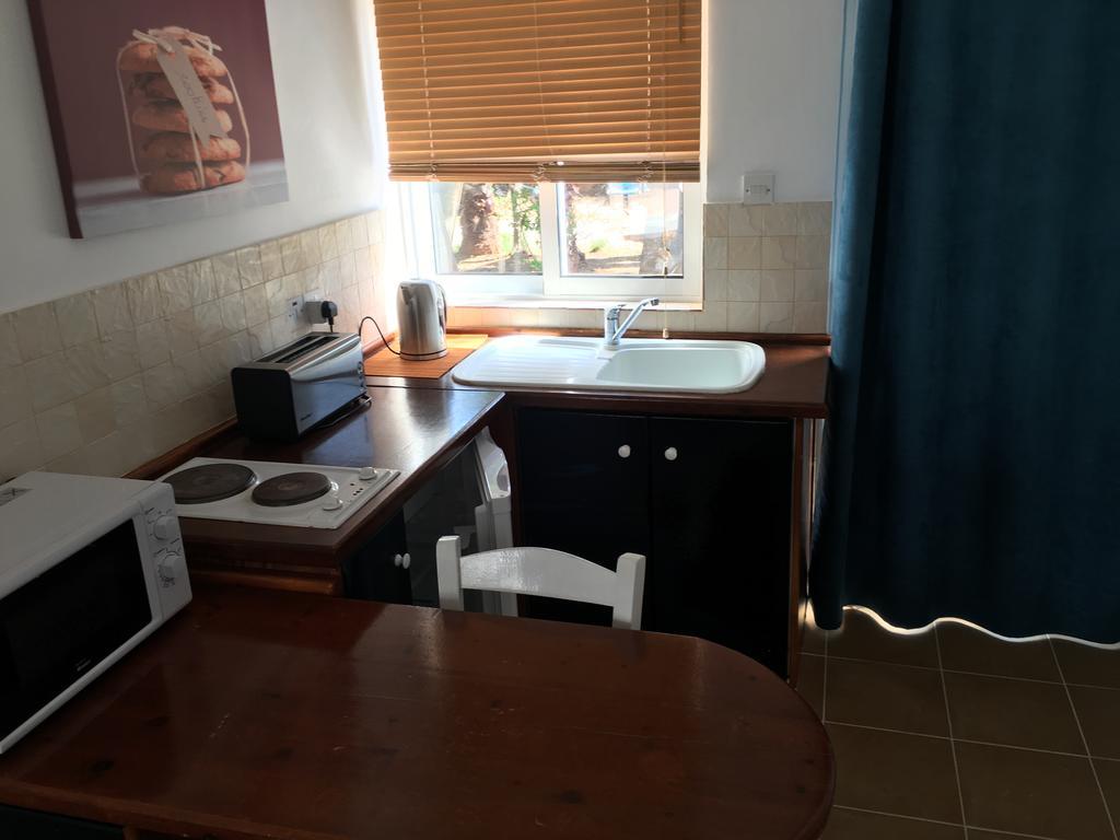 Periyiali Apartments Polis Kültér fotó