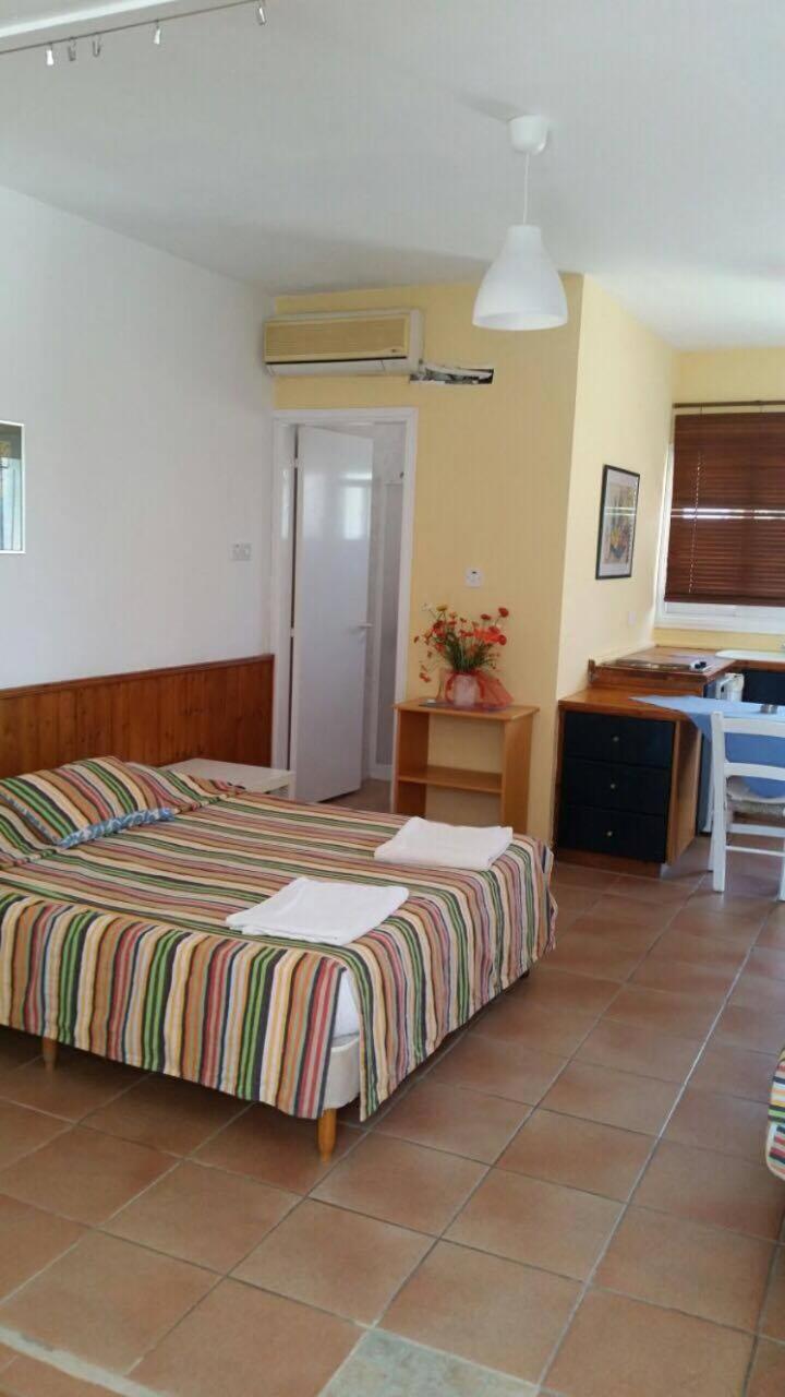 Periyiali Apartments Polis Kültér fotó